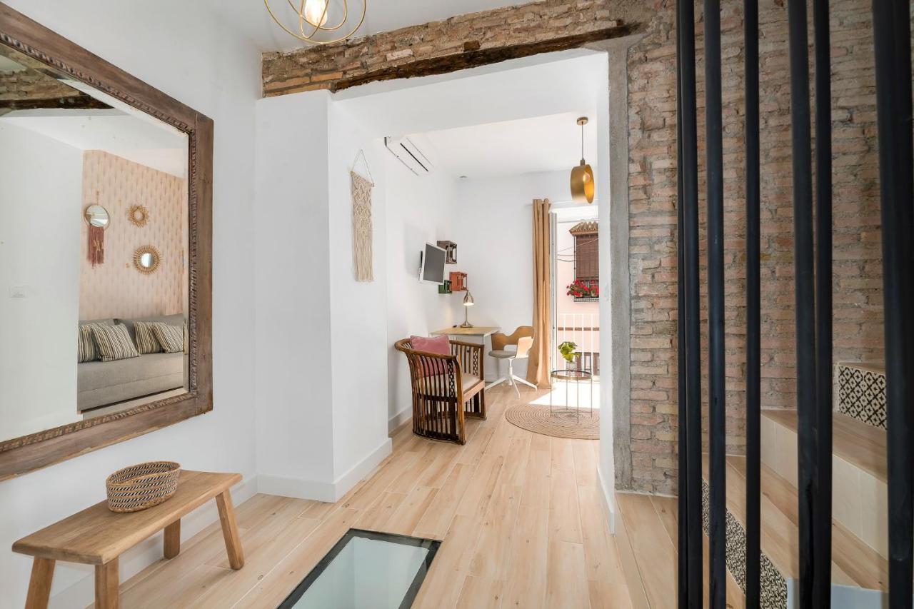 Urban Rose , Superb Private House In Historical Center, With Sunny Rooftop Hébergement de vacances Málaga