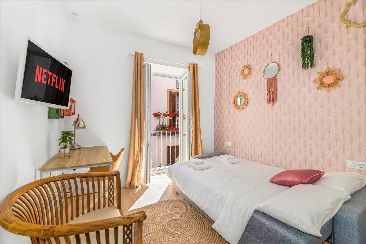 Urban Rose , Superb Private House In Historical Center, With Sunny Rooftop Hébergement de vacances